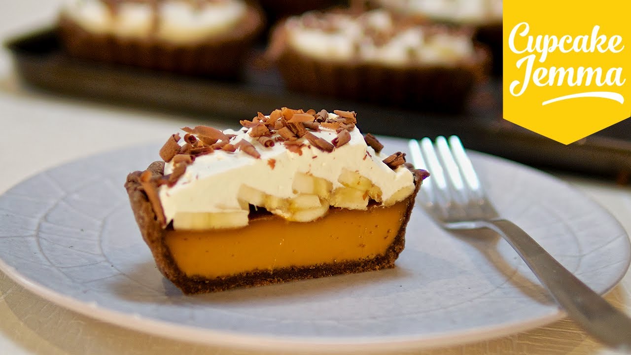 Individual Salted Caramel & Banana Cream Pies Cupcake Jemma Closed